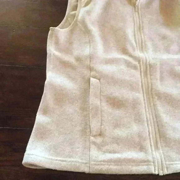 Lands End Women’s Cream Sleeveless Vest Zippered Pockets small - Picture 4 of 11